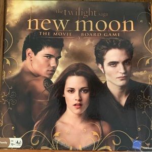 2/$10 Twilight Saga New Moon Movie Game